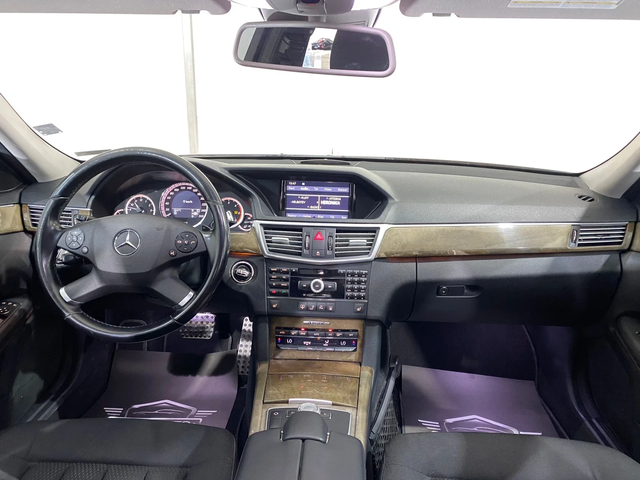 Mercedes-Benz E 350 4 Matic - автомобили, коли, обяви за нови и употребявани 7
