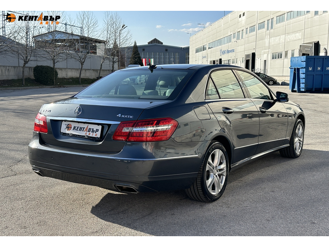 Mercedes-Benz E 350 4Matic/Бензин/Дистроник/ГАРАНЦИЯ ОТ КЕНТАВЪР - автомобили, коли, обяви за нови и употребявани 3