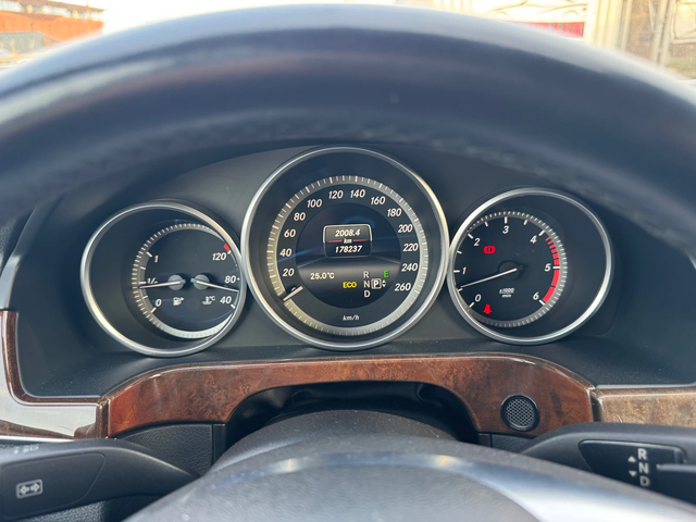 Mercedes-Benz E 350 Bluetec/4Matic/Panorama - автомобили, коли, обяви за нови и употребявани 10