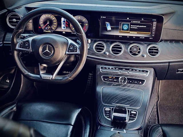 Mercedes-Benz E 350, 2019 г., 250000 км, 258 к.с. - автомобили, коли, обяви за нови и употребявани 15