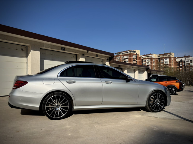 Mercedes-Benz E 350, 2019 г., 250000 км, 258 к.с. - автомобили, коли, обяви за нови и употребявани 1