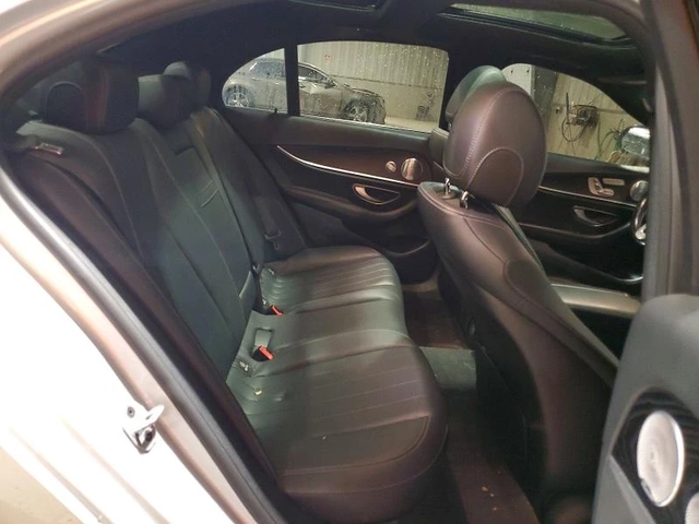 Mercedes-Benz E 350 4MATIC AMG PKG - автомобили, коли, обяви за нови и употребявани 9
