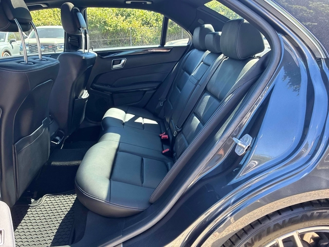 Mercedes-Benz E 350 CARFAX - автомобили, коли, обяви за нови и употребявани 12