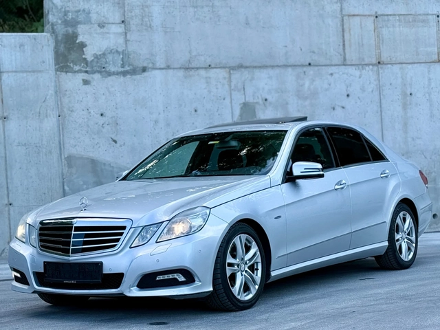 Mercedes-Benz E 350 CDI 4matic/Distronic/NAVI/FULL FULL - автомобили, коли, обяви за нови и употребявани 0