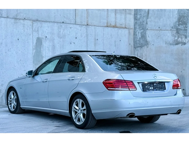 Mercedes-Benz E 350 CDI 4matic/Distronic/NAVI/FULL FULL - автомобили, коли, обяви за нови и употребявани 4