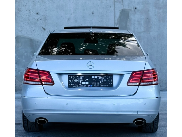Mercedes-Benz E 350 CDI 4matic/Distronic/NAVI/FULL FULL - автомобили, коли, обяви за нови и употребявани 5