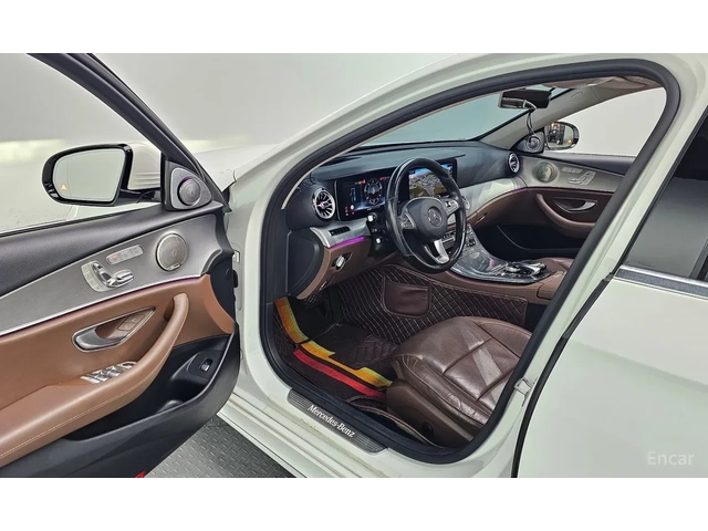 Mercedes-Benz E 350 AMG-пакет* ОБДУХВАНЕ* ПАНОРАМА* - автомобили, коли, обяви за нови и употребявани 6