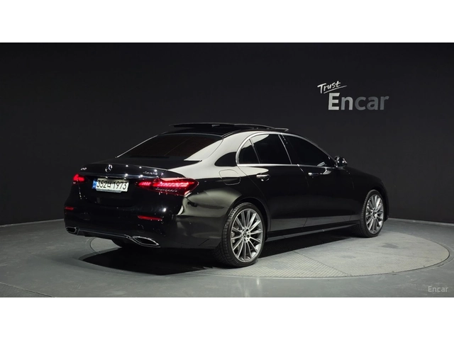 Mercedes-Benz E 350 4MATIC AMG* HUD* КОЖА* ОБДУХВ* НАВИ* ПАНО - автомобили, коли, обяви за нови и употребявани 1