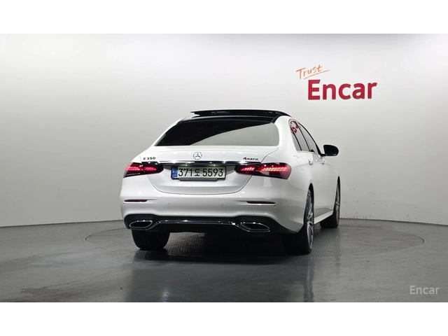 Mercedes-Benz E 350 AMG* LINE* 4MATIC* BURMESTER* ДИСТРОНИК* ХЕДЪП* - автомобили, коли, обяви за нови и употребявани 3