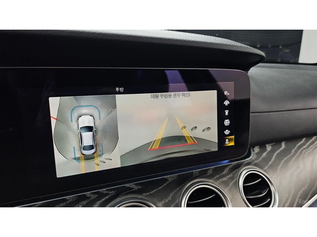 Mercedes-Benz E 350 4MATIC AMG* HUD* 360* КОЖА* НАВИ* ПАНО - автомобили, коли, обяви за нови и употребявани 12