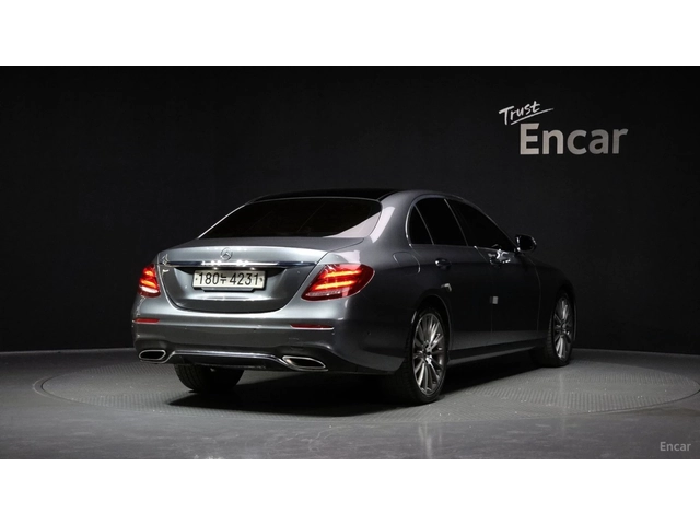 Mercedes-Benz E 350 AMG LINE* 4MATIC* 360* PANO* BURMESTER* DISTRO - автомобили, коли, обяви за нови и употребявани 1