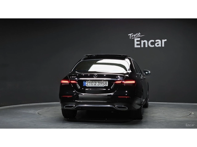 Mercedes-Benz E 350 4MATIC/AMG-LINE/PANOROOF/360VIEW/DRIVE-ASSISTS - автомобили, коли, обяви за нови и употребявани 3