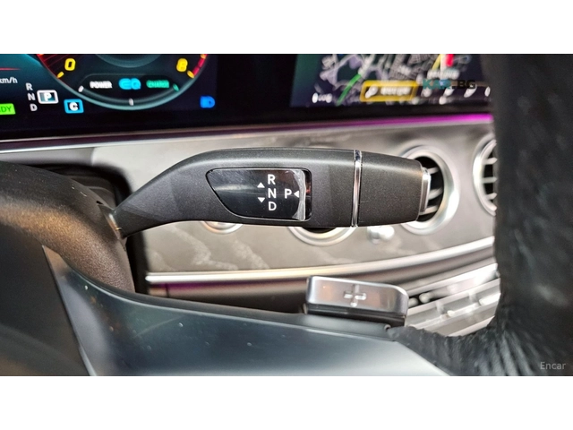 Mercedes-Benz E 350 4MATIC/AMG-LINE/HEAD-UP/PANOROOF/DRIVE-ASSISTS - автомобили, коли, обяви за нови и употребявани 11