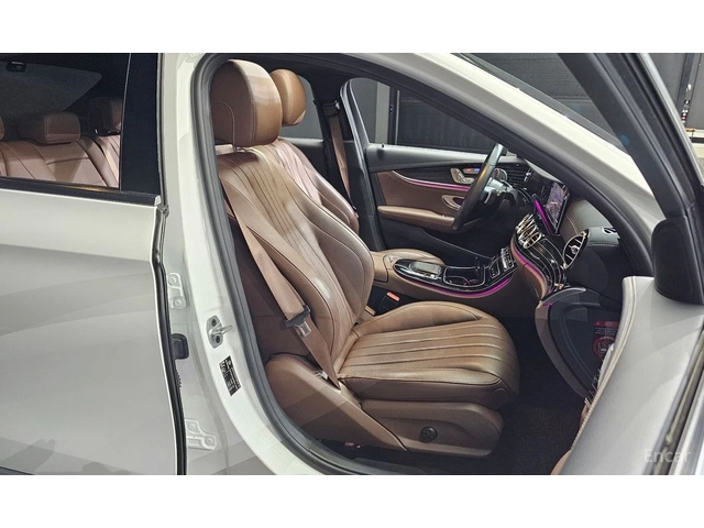 Mercedes-Benz E 350 4MATIC* BURMESTER* ОБДУХВАНЕ* LANE* ASSIST* 360КАМ - автомобили, коли, обяви за нови и употребявани 12