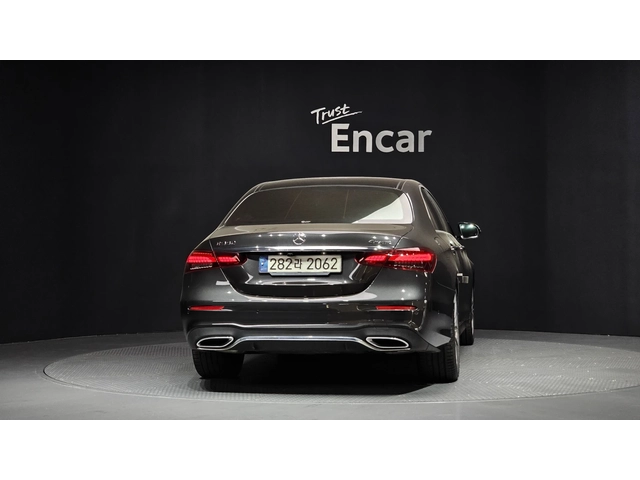 Mercedes-Benz E 350 4MATIC AMG Line Edition - автомобили, коли, обяви за нови и употребявани 3