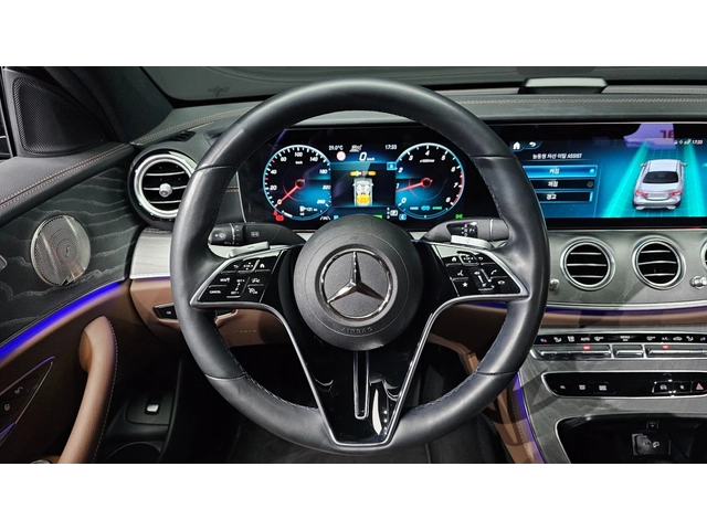 Mercedes-Benz E 350 - автомобили, коли, обяви за нови и употребявани 10