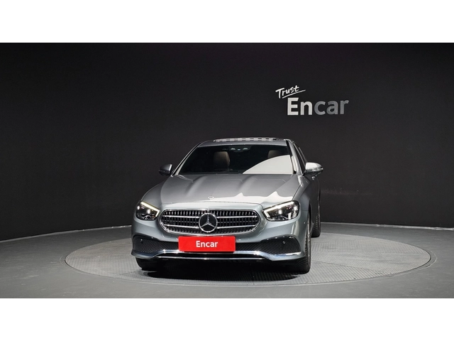 Mercedes-Benz E 350 - автомобили, коли, обяви за нови и употребявани 3