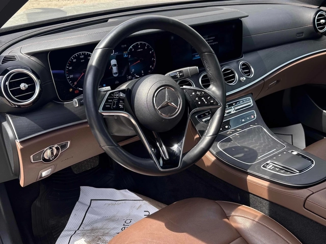 Mercedes-Benz E 350 4MATIC AMG Line - автомобили, коли, обяви за нови и употребявани 4