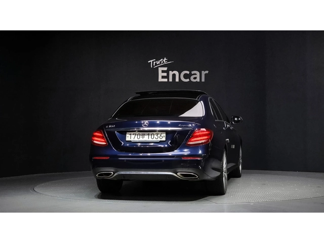 Mercedes-Benz E 350 350 4MATIC AMG Line | HUD | 360  | Distronic - автомобили, коли, обяви за нови и употребявани 3