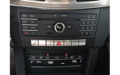 Mercedes-Benz E 350 AMG/4MAT/PANO/DISTR/LINE ASYST/CAMERA/ПОДГРЕВ/ЛИЗИ - автомобили, коли, обяви за нови и употребявани 10