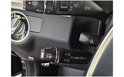 Mercedes-Benz E 350 AMG/4MAT/PANO/DISTR/LINE ASYST/CAMERA/ПОДГРЕВ/ЛИЗИ - автомобили, коли, обяви за нови и употребявани 11