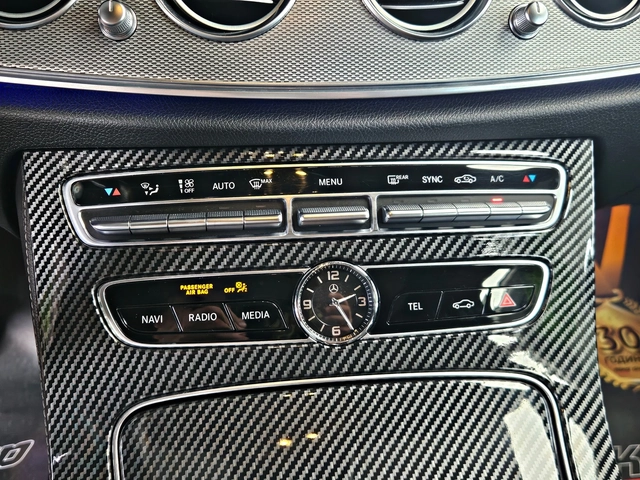 Mercedes-Benz E 350 ! AMG/4D BURMESTER/PANO/VIRTUAL/360CAM/ПОДГР/AMBI - автомобили, коли, обяви за нови и употребявани 11