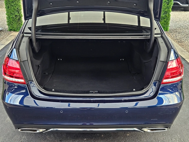 Mercedes-Benz E 350 AMG/FACE/CAMERA/ОБДУХ/ПОДГРЕВ/HARMAN/KARDON/LIZING - автомобили, коли, обяви за нови и употребявани 7