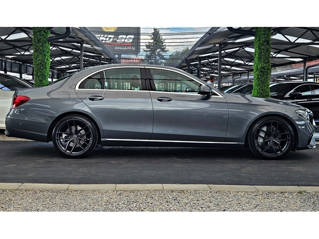 Mercedes-Benz E 350 AMG/DISTR/CAMERA/AMBIENT/CAR PLAY/ПОДГРЕВ/DIGI/LIZ - автомобили, коли, обяви за нови и употребявани 3