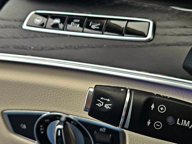 Mercedes-Benz E 350 AMG/МАСАЖ/DISTR/PANO/360CAM/CAR PLAY/ОБДУХ/HUD/LIZ - автомобили, коли, обяви за нови и употребявани 10