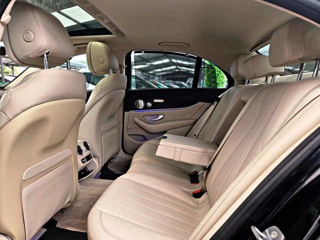 Mercedes-Benz E 350 AMG/МАСАЖ/DISTR/PANO/360CAM/CAR PLAY/ОБДУХ/HUD/LIZ - автомобили, коли, обяви за нови и употребявани 15