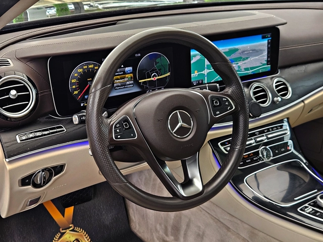 Mercedes-Benz E 350 AMG/МАСАЖ/DISTR/PANO/360CAM/CAR PLAY/ОБДУХ/HUD/LIZ - автомобили, коли, обяви за нови и употребявани 9