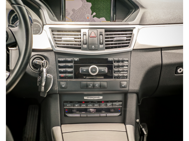 Mercedes-Benz E 350 АВТОМАТ 231к.с. - автомобили, коли, обяви за нови и употребявани 12