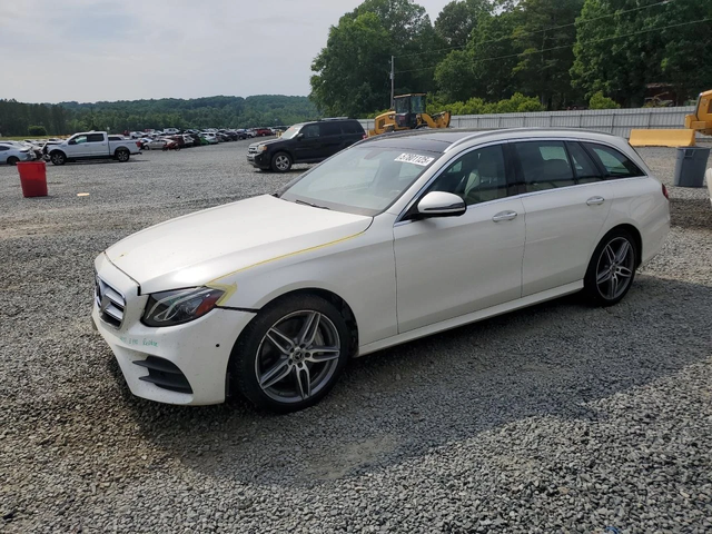 Mercedes-Benz E 400 4MATIC* Burmester* Панорама* Keyless* Камера* - автомобили, коли, обяви за нови и употребявани 1