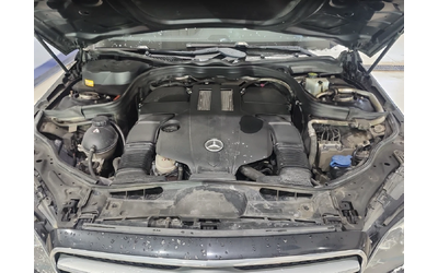Mercedes-Benz E 400 видео на двигателя - автомобили, коли, обяви за нови и употребявани 10