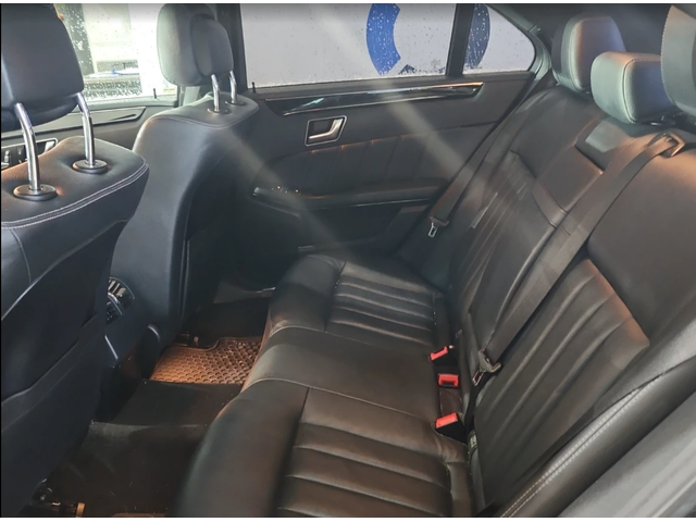 Mercedes-Benz E 400 видео на двигателя - автомобили, коли, обяви за нови и употребявани 8