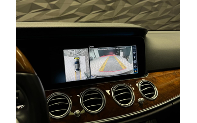 Mercedes-Benz E 400 d 4Matic AMG Line* Pano* Camera* 360 - автомобили, коли, обяви за нови и употребявани 7