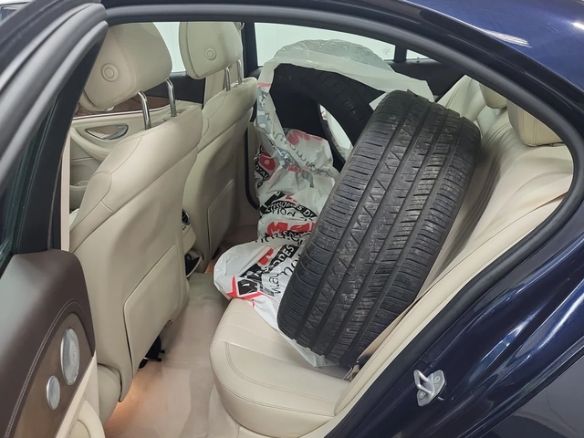 Mercedes-Benz E 400 * CARFAX * ЦЕНА ДО БГ - автомобили, коли, обяви за нови и употребявани 10