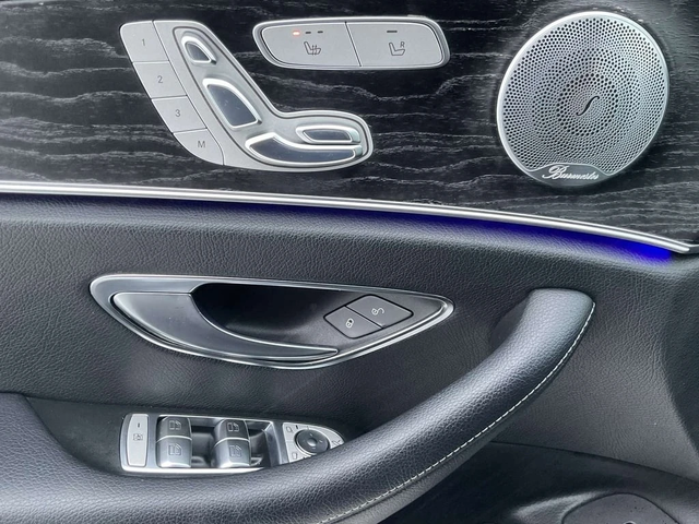 Mercedes-Benz E 400 * CARFAX * ЦЕНА ДО БГ - автомобили, коли, обяви за нови и употребявани 13