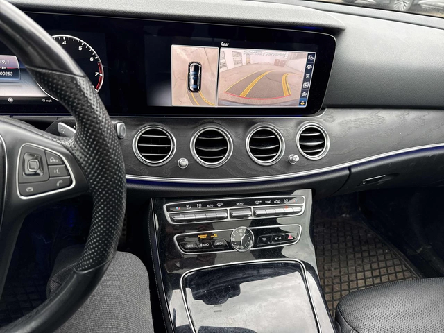 Mercedes-Benz E 400 AMG pack* Distronic* Обдух* 360* Burmester* HeadUp - автомобили, коли, обяви за нови и употребявани 7