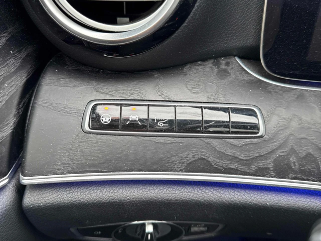 Mercedes-Benz E 400 AMG pack* Distronic* Обдух* 360* Burmester* HeadUp - автомобили, коли, обяви за нови и употребявани 9