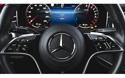 Mercedes-Benz E 400 e Plug-in Hybrid 4MATIC - автомобили, коли, обяви за нови и употребявани 8