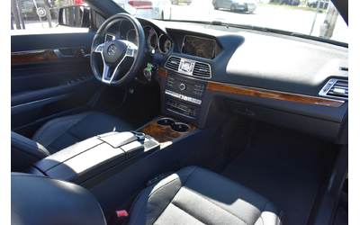 Mercedes-Benz E 400 333H.P UNIQUE* PANORAMA* HARMAN* LINE ASSIST* FRON - автомобили, коли, обяви за нови и употребявани 10