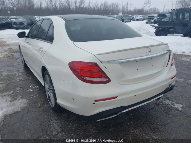 Mercedes-Benz E 400 AMG* BURMESTER* 4MATIC - автомобили, коли, обяви за нови и употребявани 4