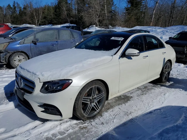 Mercedes-Benz E 400 4matic - автомобили, коли, обяви за нови и употребявани 0