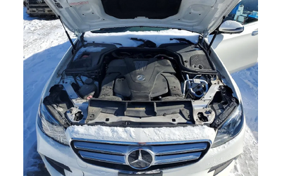 Mercedes-Benz E 400 4matic - автомобили, коли, обяви за нови и употребявани 10