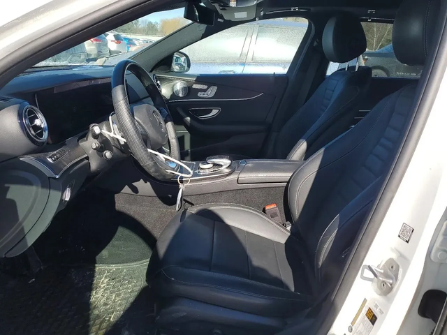 Mercedes-Benz E 400 4matic - автомобили, коли, обяви за нови и употребявани 6