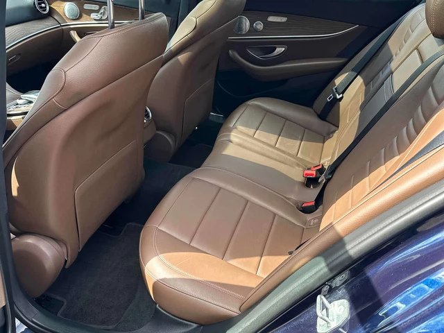 Mercedes-Benz E 400 4MATIC* BURMESTER* PANORAMA* 360* - автомобили, коли, обяви за нови и употребявани 12