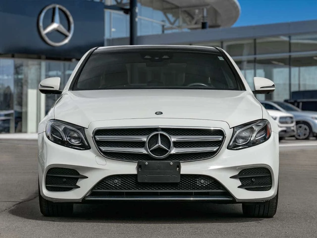 Mercedes-Benz E 400 * Фиксирана цена до БГ * 51к км! * От Mercedes * - автомобили, коли, обяви за нови и употребявани 1