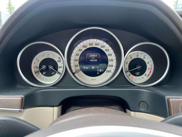 Mercedes-Benz E 400 4MATIC* DISTRONIC* HARMAN/KARDON* - автомобили, коли, обяви за нови и употребявани 7