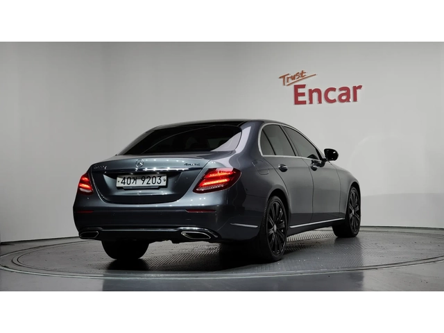 Mercedes-Benz E 400 HEAD-UP* ОБДУХ* DIGITAL* БУРМАСТЕР* КРАЙНА ЦЕНА* А - автомобили, коли, обяви за нови и употребявани 3
